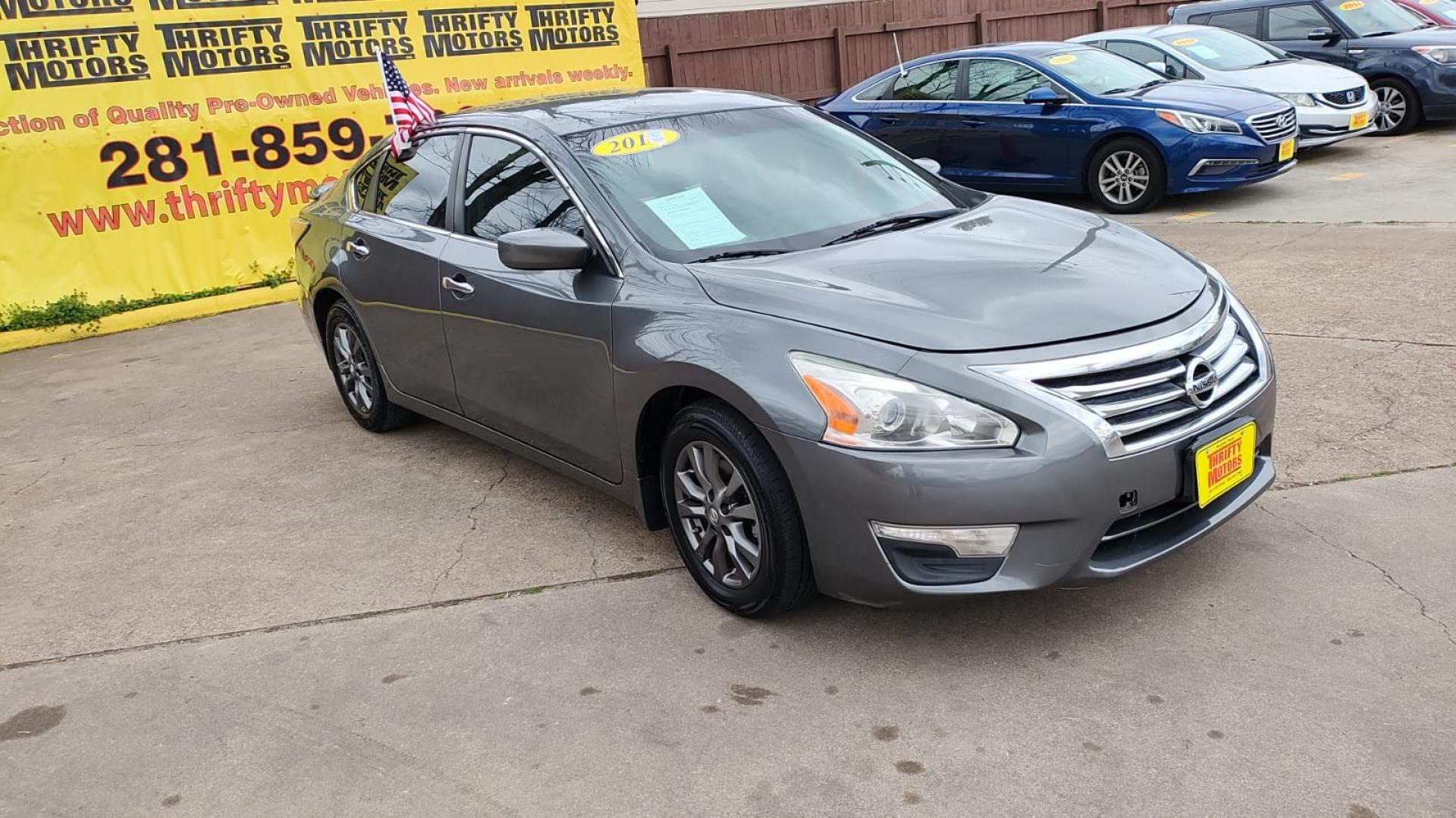 2015 Nissan Altima (1N4AL3AP6FN) , located at 16710 Clay Rd., Houston, TX, 77084, (281) 859-7900, 29.834864, -95.656166 - Photo#3